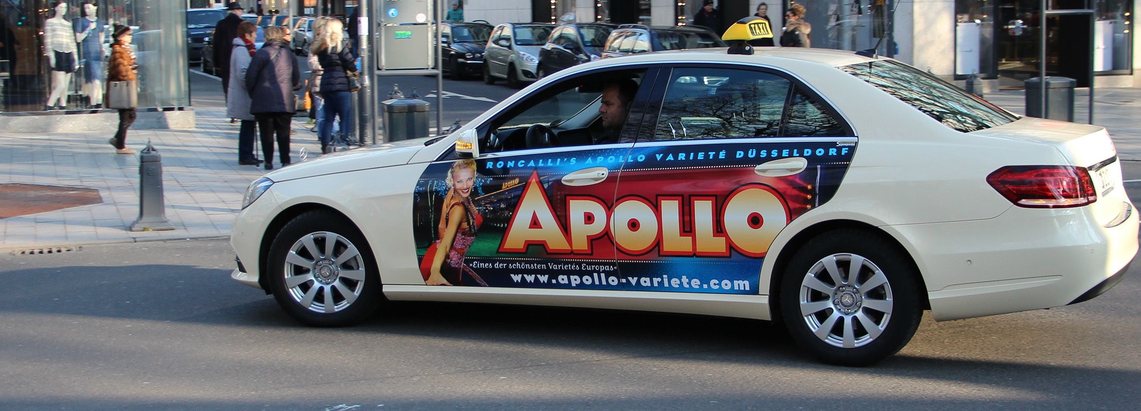 Taxiwerbung in Düsseldorf